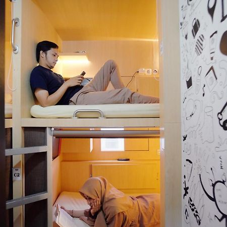 Inap At Capsule Hostel 반둥 외부 사진